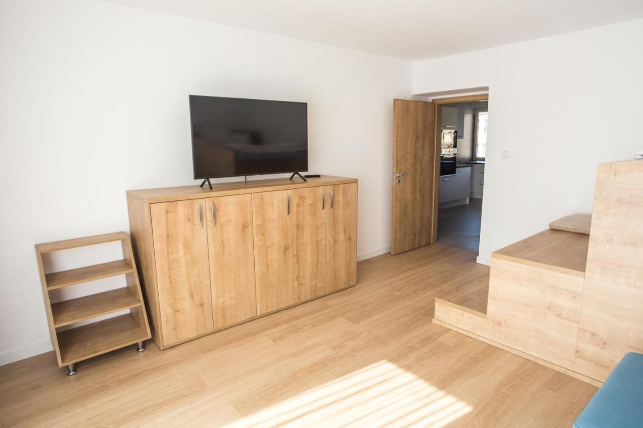 City Apartment Poprad Bagian luar foto