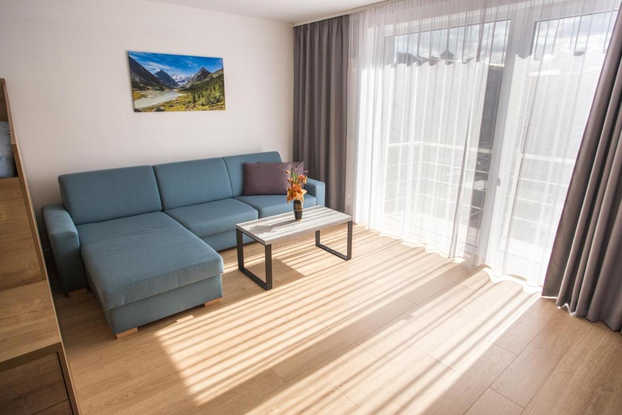 City Apartment Poprad Bagian luar foto