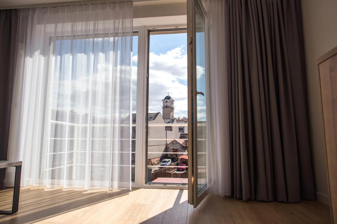 City Apartment Poprad Bagian luar foto