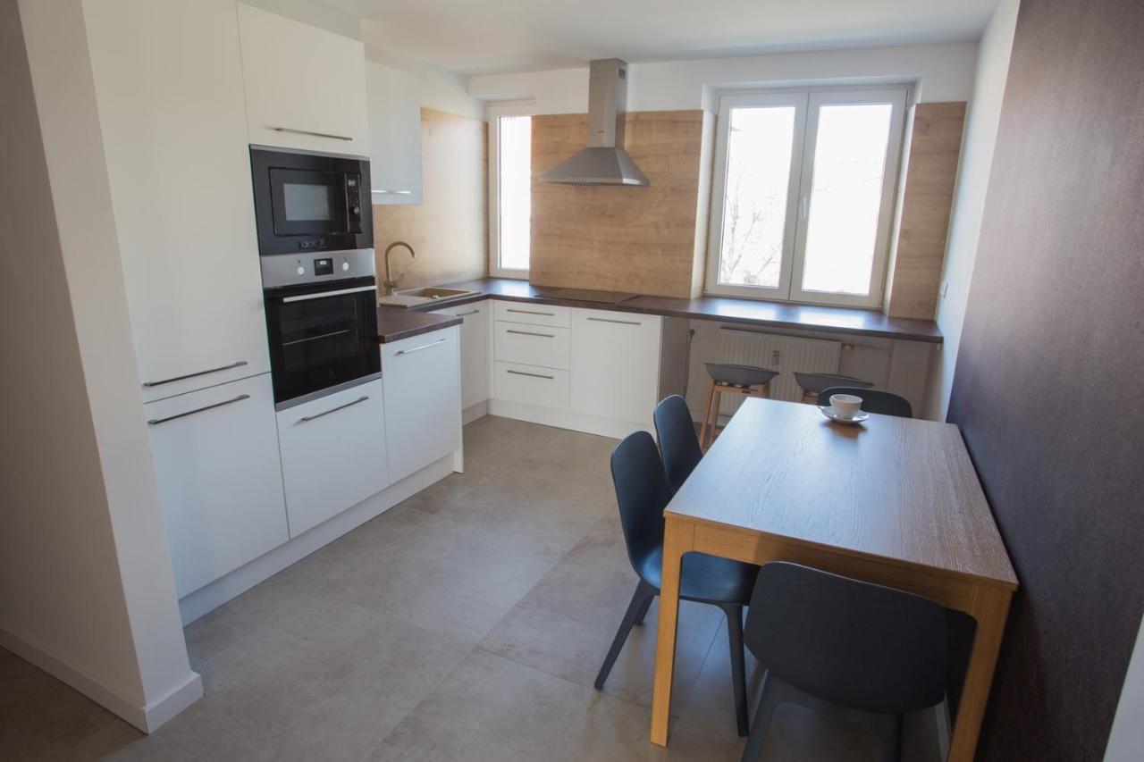 City Apartment Poprad Bagian luar foto